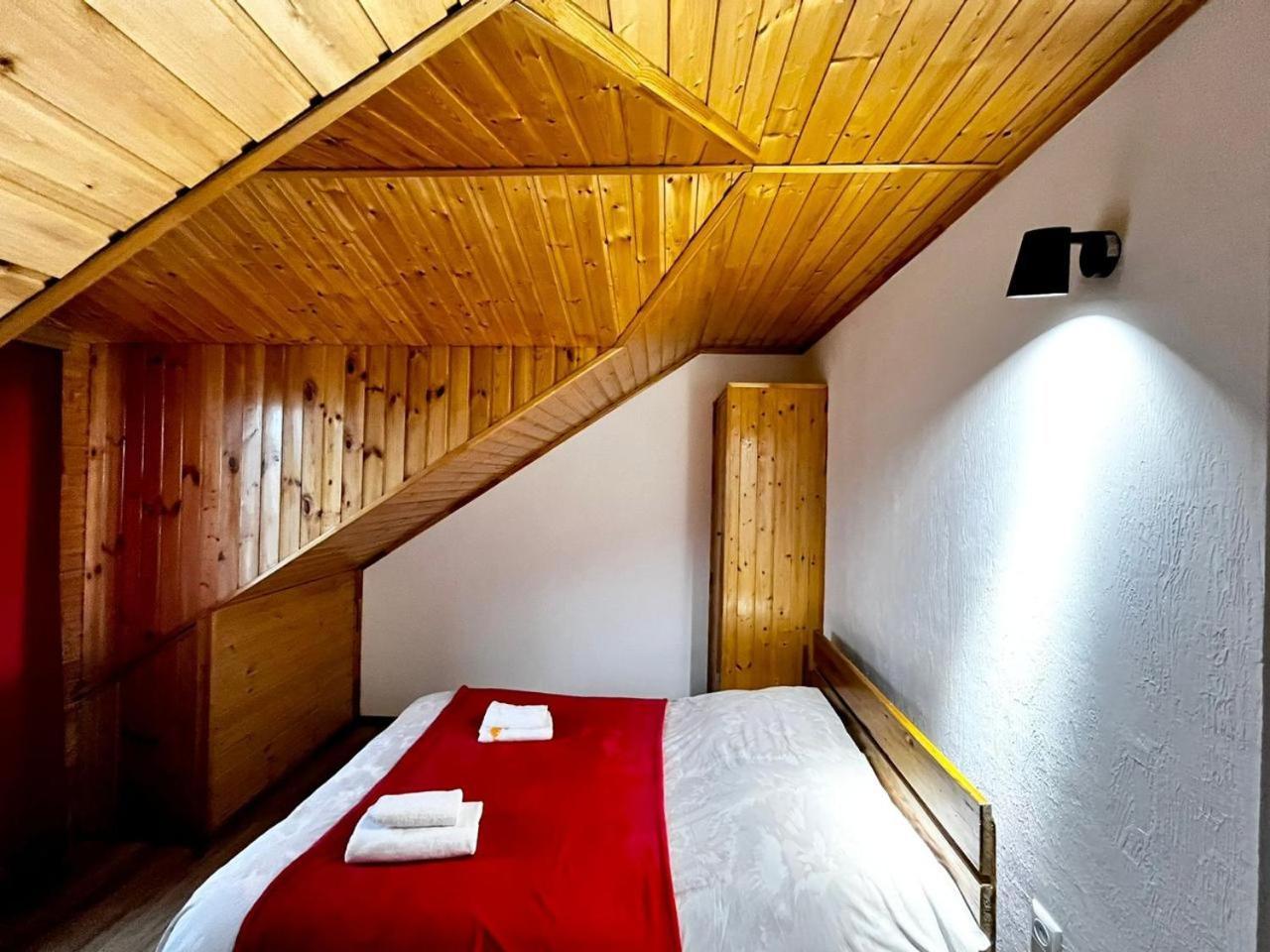 Nino & Irodi'S Guest House Kutaisi Eksteriør billede